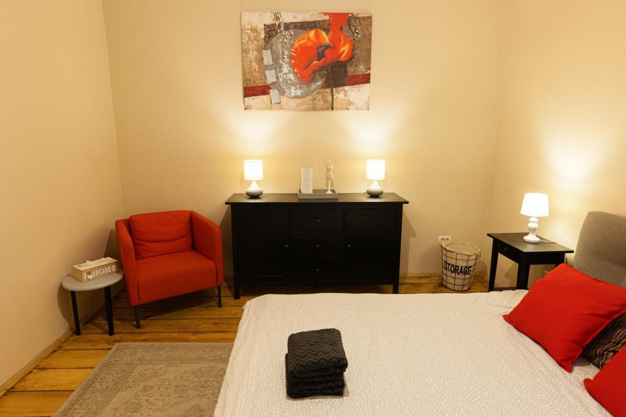 Chic Apartment In Historical City Center Timişoara Eksteriør bilde