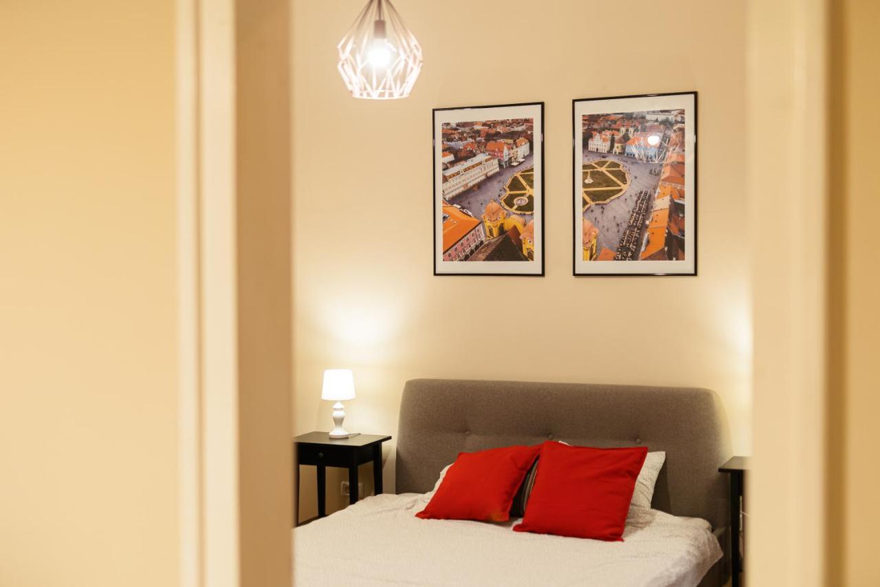 Chic Apartment In Historical City Center Timişoara Eksteriør bilde