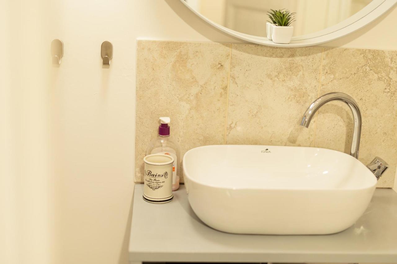 Chic Apartment In Historical City Center Timişoara Eksteriør bilde