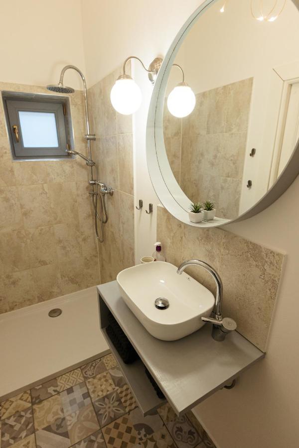 Chic Apartment In Historical City Center Timişoara Eksteriør bilde